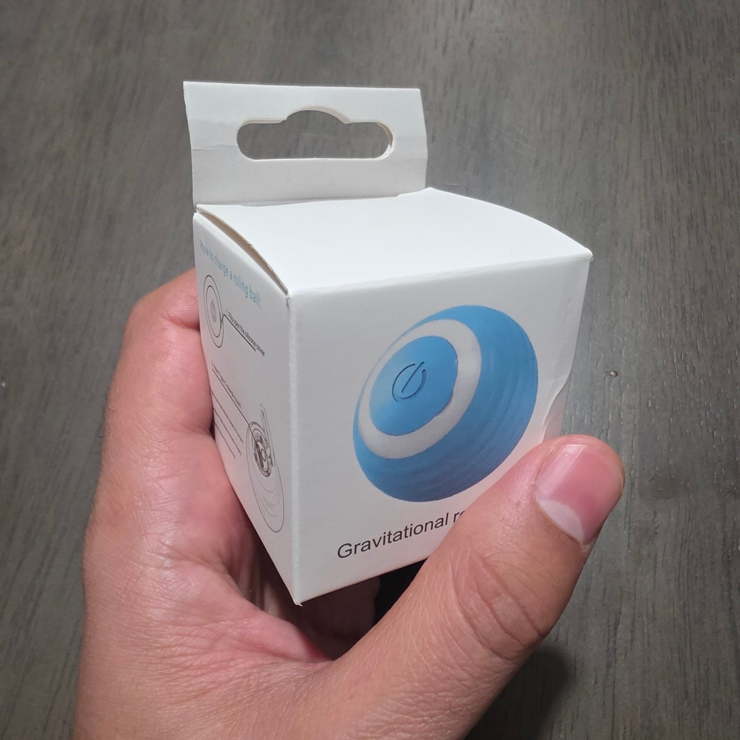 Balle interactive pour chat